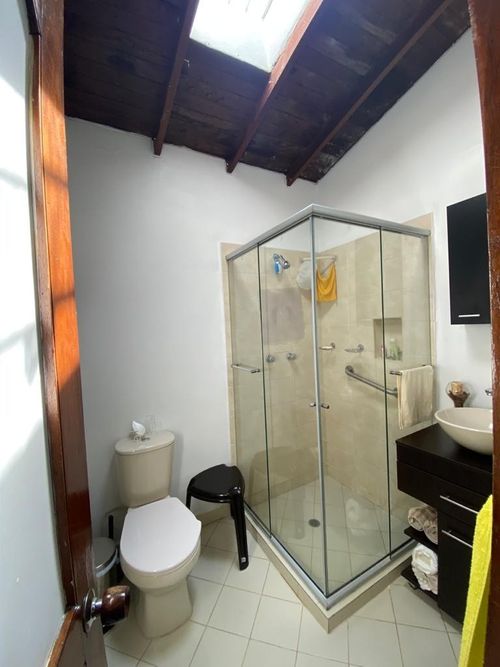 Casa de 4 alcobas en venta en Santa Teresita, Medellín, 173 m² · foto 6 de 21