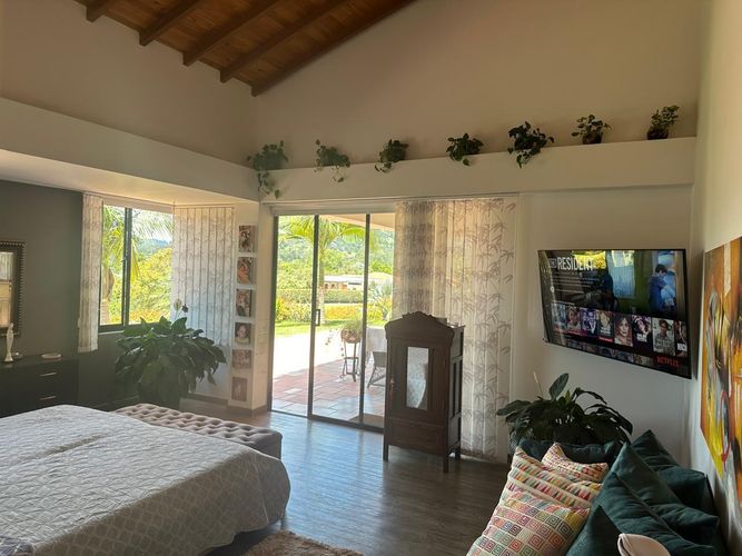 Casa de 4 alcobas en venta en La Ceja, 420 m² · foto 9 de 18