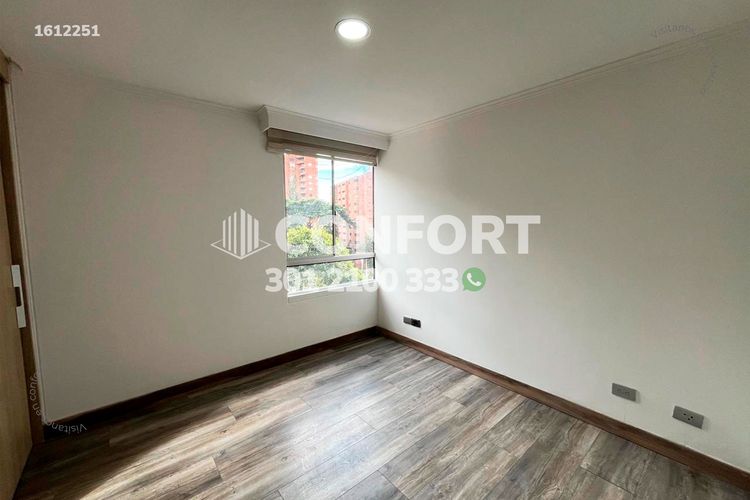 Apartamento de 3 alcobas en arriendo en Castropol, Medellín, 130 m² · foto 9 de 24