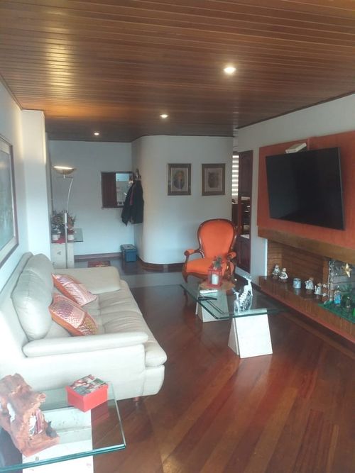 Apartamento de 3 alcobas en venta en Niza Norte, Bogotá, 98 m² · foto 2 de 22