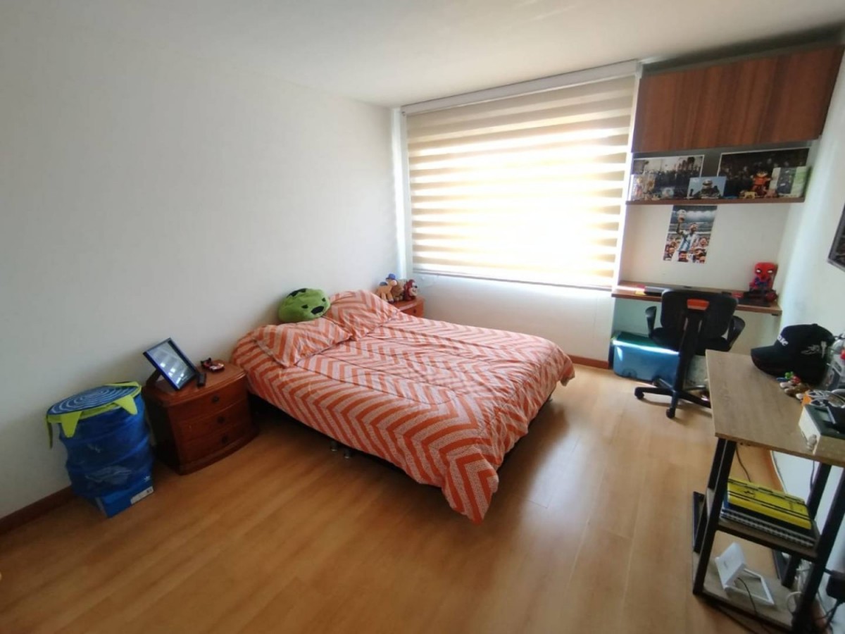 Casa en venta en Cedritos, Bogotá · foto 10 de 16