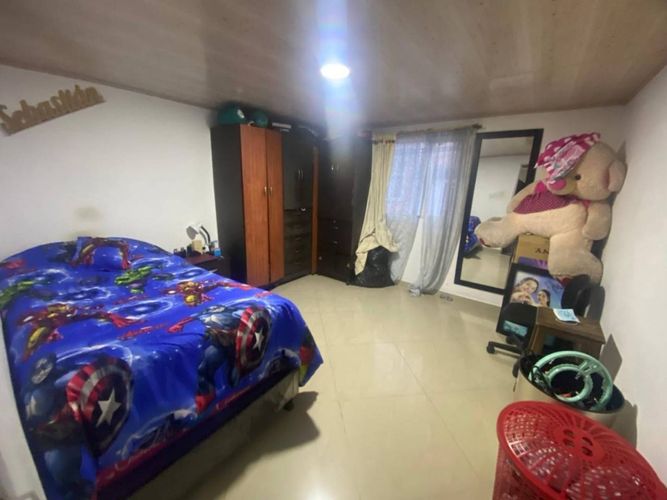 Casa de 7 alcobas en venta en Patio Bonito Ii, Bogotá, 210 m² · foto 14 de 24
