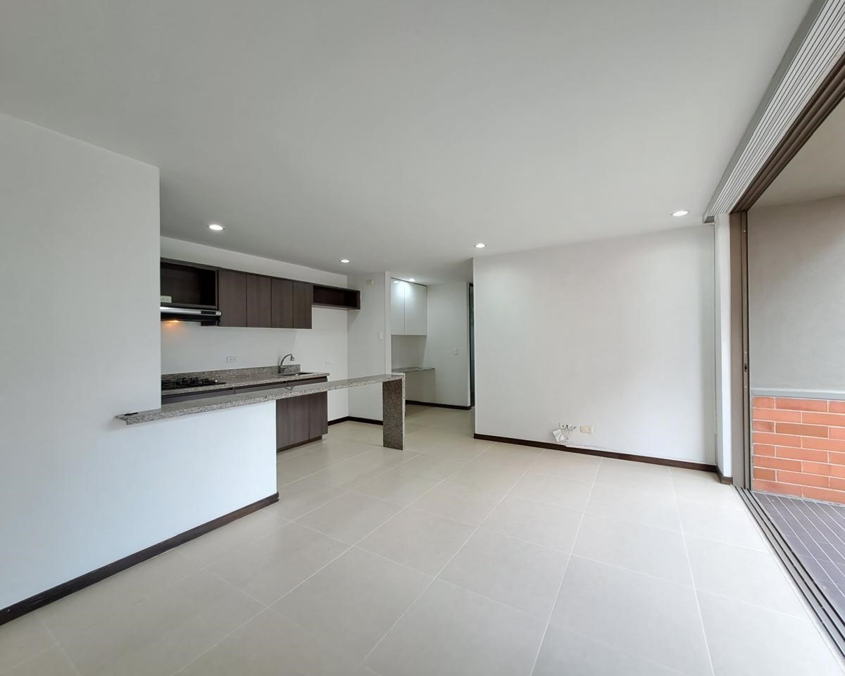 Apartamento en venta en El Poblado, Medellín · foto 4 de 15