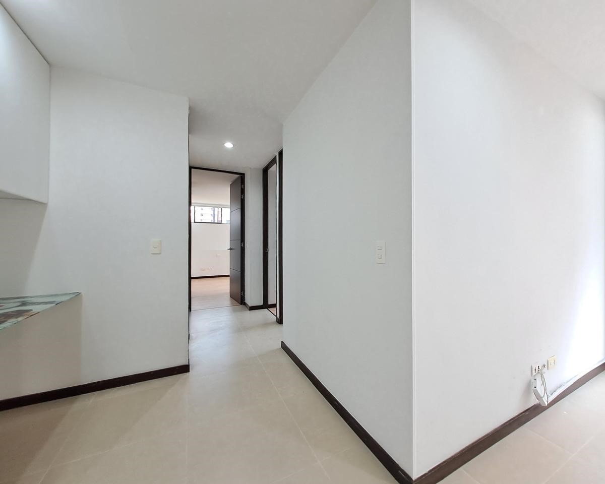 Apartamento en venta en El Poblado, Medellín · foto 6 de 15