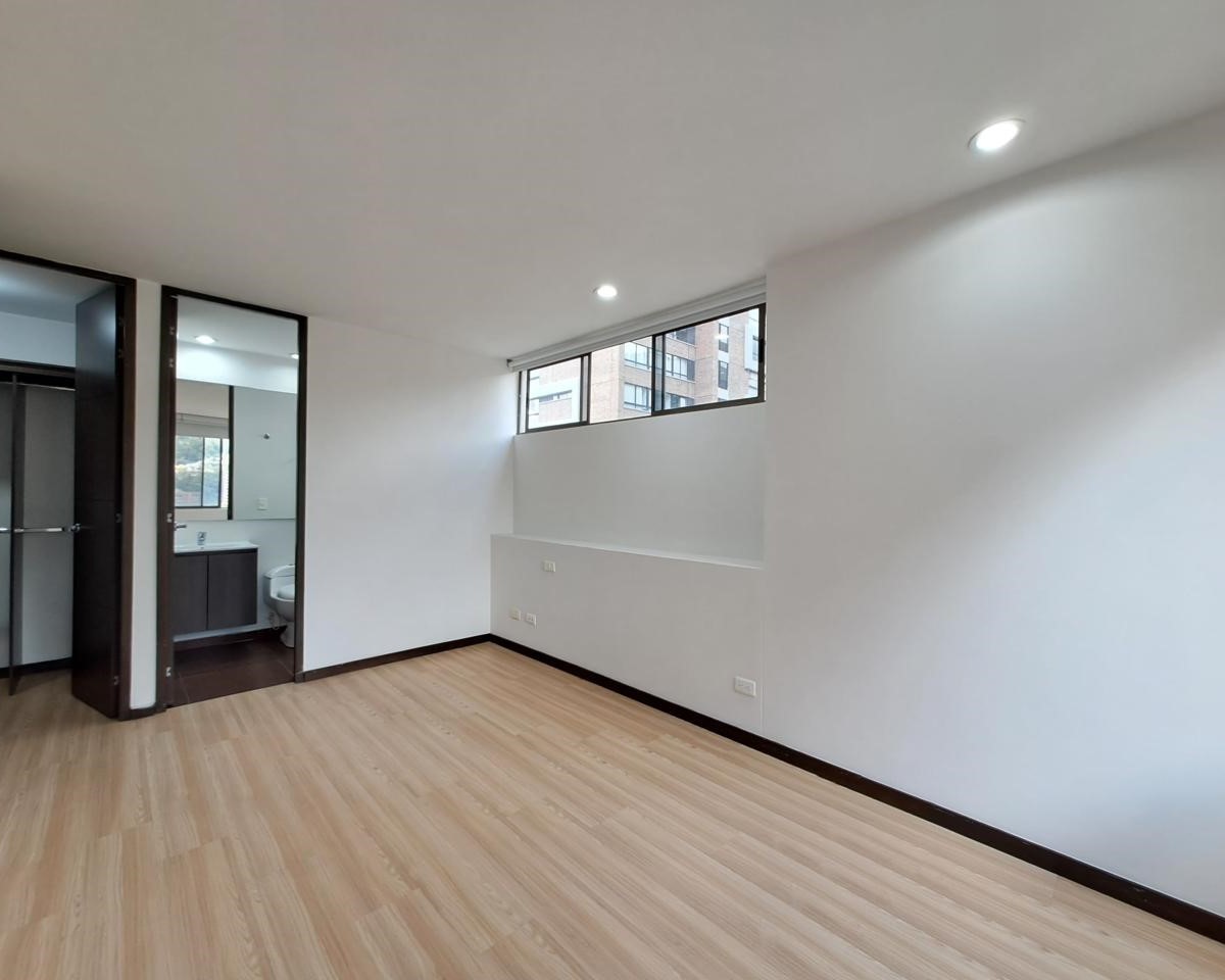 Apartamento en venta en El Poblado, Medellín · foto 8 de 15