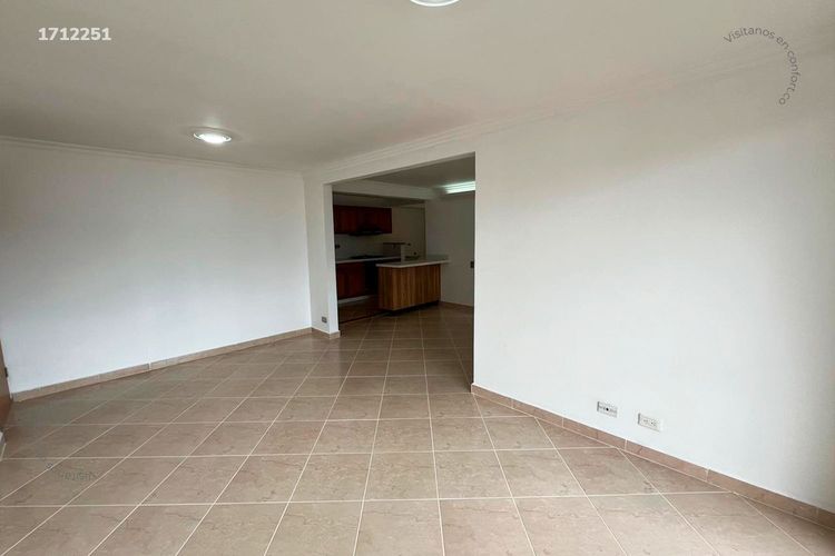 Apartamento de 3 alcobas en arriendo en Castropol, Medellín, 87 m² · foto 3 de 24