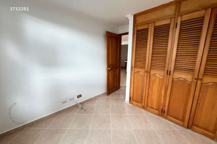 Apartamento de 3 alcobas en arriendo en Castropol, Medellín, 87 m² · foto 12 de 24