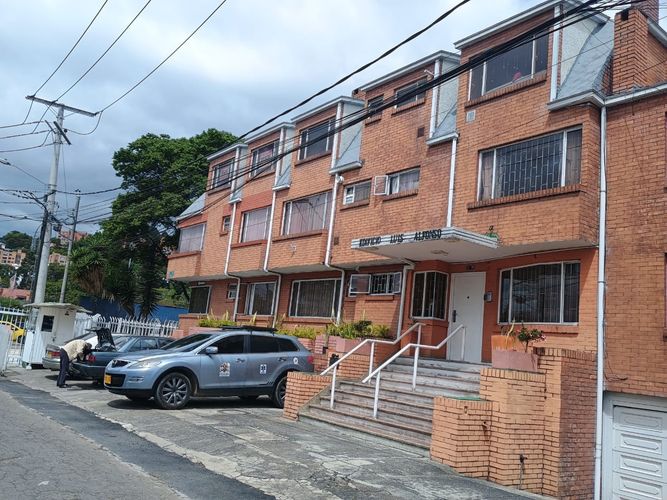 Apartamento en venta en Niza Norte, Bogotá · foto 2 de 24