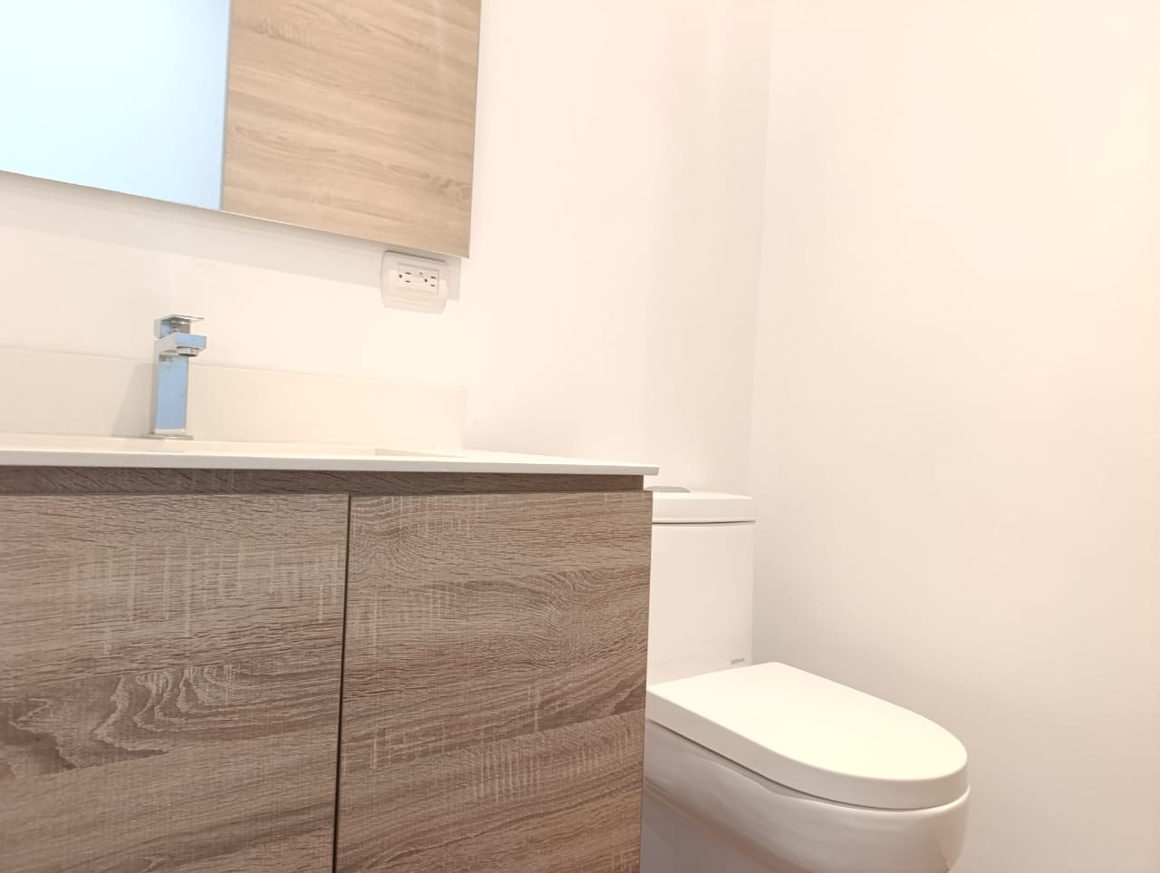 Apartamento en venta en El Poblado, Medellín · foto 16 de 17