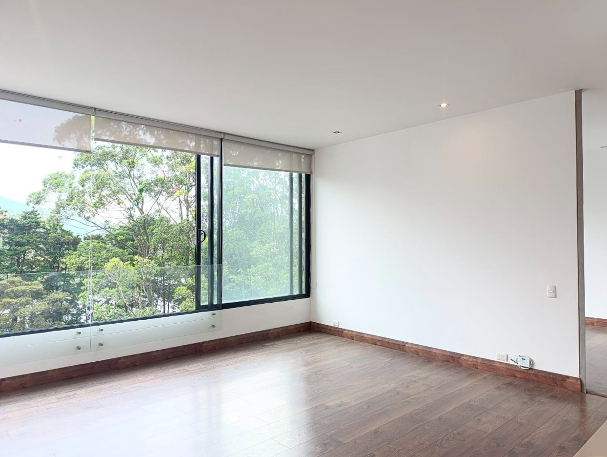 Apartamento en venta en El Poblado, Medellín · foto 2 de 17