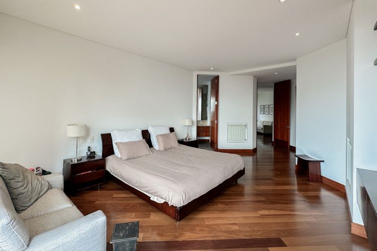Apartamento de 3 alcobas en venta en Los Naranjos, Bogotá, 275 m² · foto 10 de 24