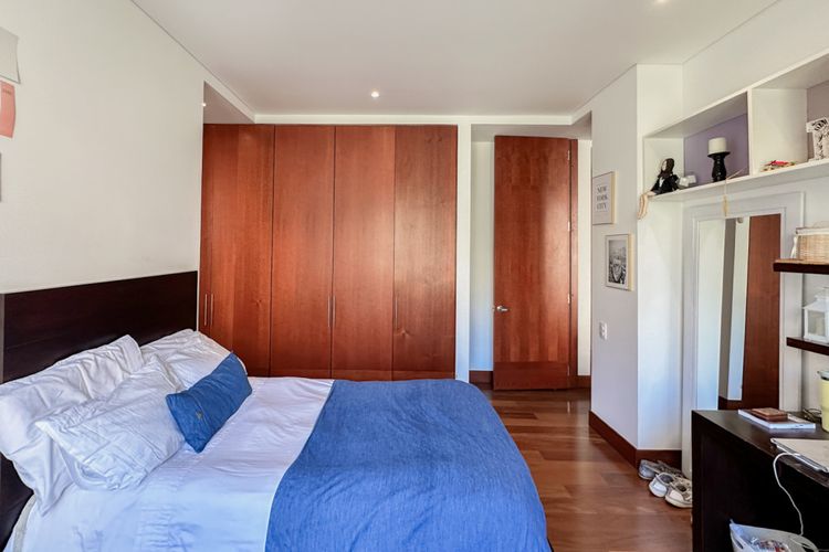 Apartamento de 3 alcobas en venta en Los Naranjos, Bogotá, 275 m² · foto 16 de 24