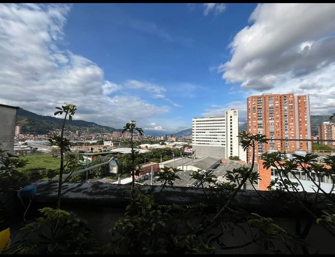Apartamento de 1 alcoba en venta en Restrepo Naranjo, Sabaneta, 50 m² · foto 3 de 24