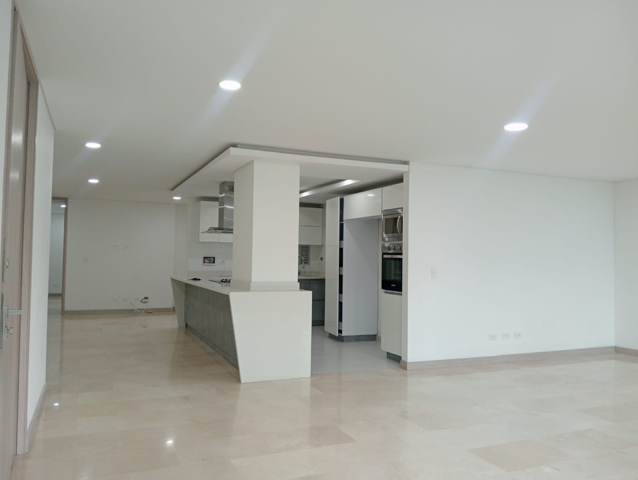Apartment for sale in Laureles, Medellín 4
