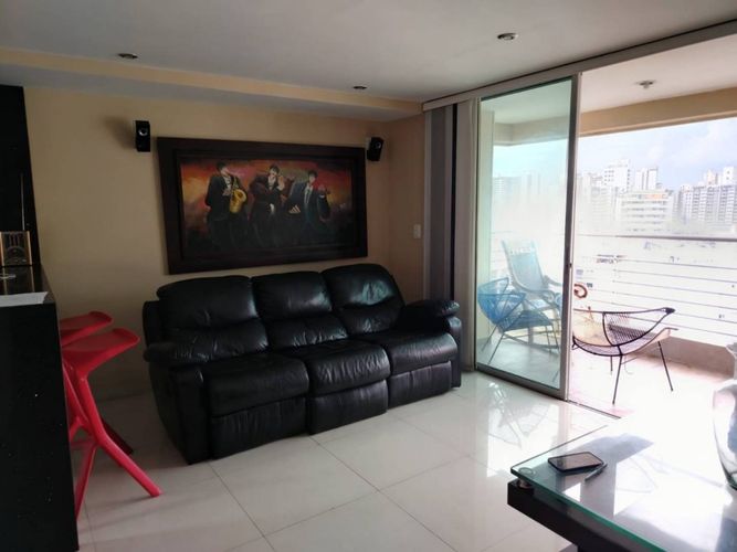 Apartamento de 2 alcobas en venta en Sotomayor, Bucaramanga, 95 m² · foto 2 de 5