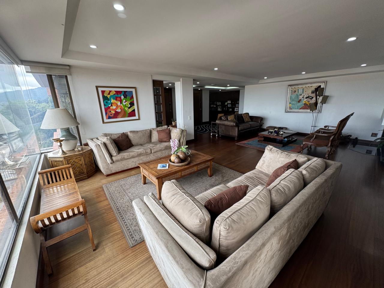 Apartamento en venta en El Refugio, Bogotá · foto 5 de 24