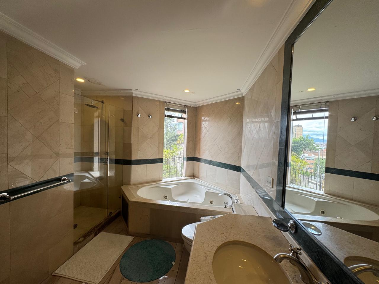 Apartamento en venta en El Refugio, Bogotá · foto 20 de 24
