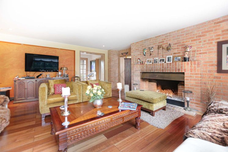 Casa de 4 alcobas en venta en Ub Los Geranios, Chía, 545 m² · foto 2 de 24