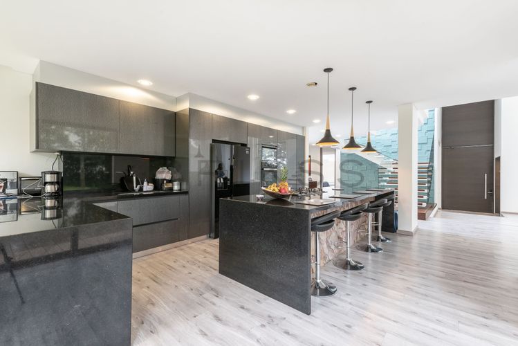 Casa de 4 alcobas en venta en Aposentos Parte Alta, Sopó, 410 m² · foto 9 de 24