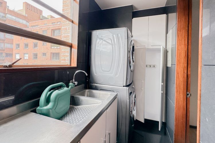 Apartamento de 3 alcobas en venta en Chicó Reservado, Bogotá, 250 m² · foto 6 de 24
