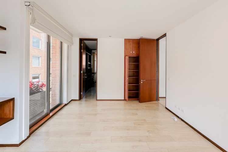 Apartamento de 3 alcobas en venta en Chicó Reservado, Bogotá, 250 m² · foto 10 de 24