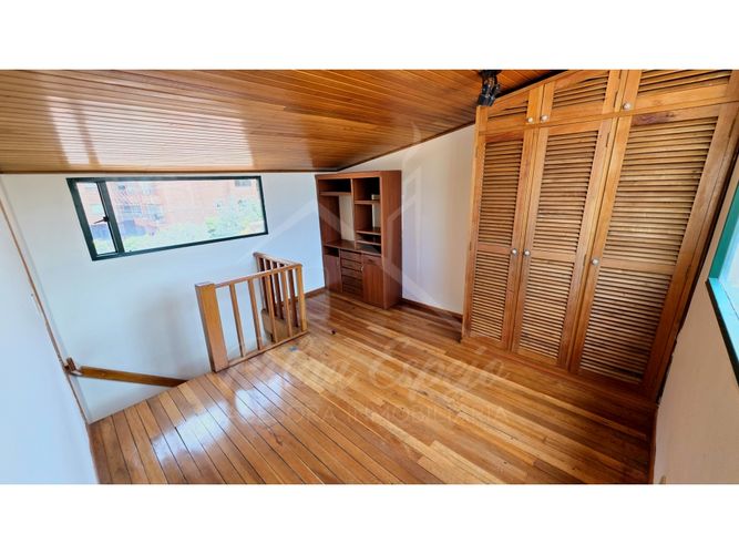 Casa de 3 alcobas en venta en Colina Campestre, Bogotá, 300 m² · foto 13 de 19