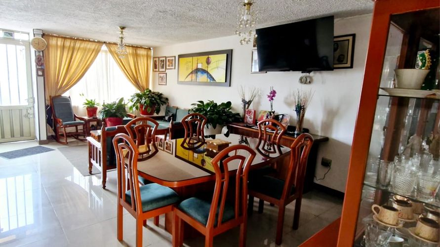 Casa de 9 alcobas en venta en Maldonado, Tunja, 250 m² · foto 3 de 22