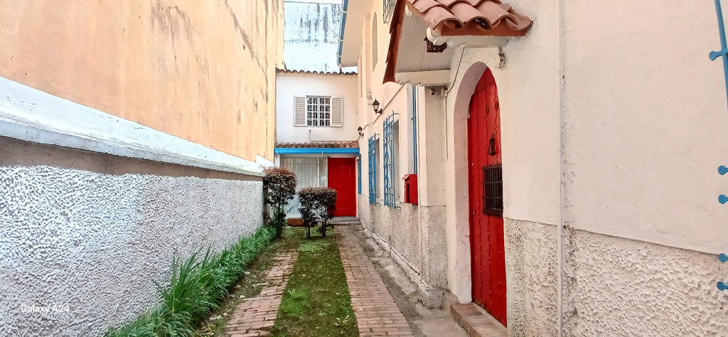 Casa en venta en La Magdalena, Bogotá · foto 3 de 24