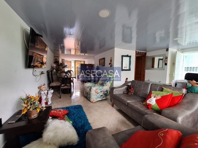 Casa de 6 alcobas en venta en Lagos I, Floridablanca, 180 m² · foto 4 de 24