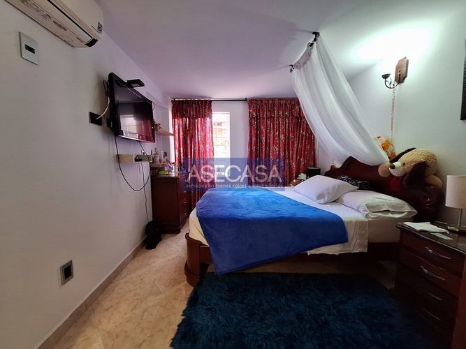 Casa de 6 alcobas en venta en Lagos I, Floridablanca, 180 m² · foto 10 de 24