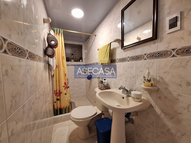 Casa de 6 alcobas en venta en Lagos I, Floridablanca, 180 m² · foto 12 de 24