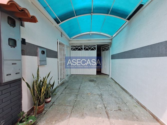 Casa de 6 alcobas en venta en Lagos I, Floridablanca, 180 m² · foto 15 de 24