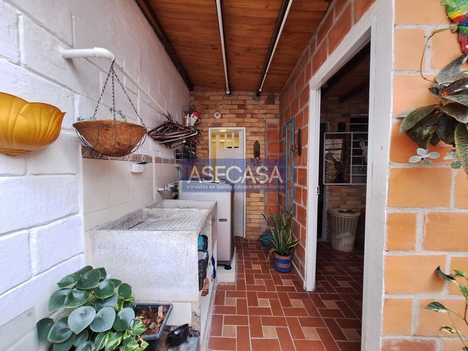 Casa de 6 alcobas en venta en Lagos I, Floridablanca, 180 m² · foto 18 de 24