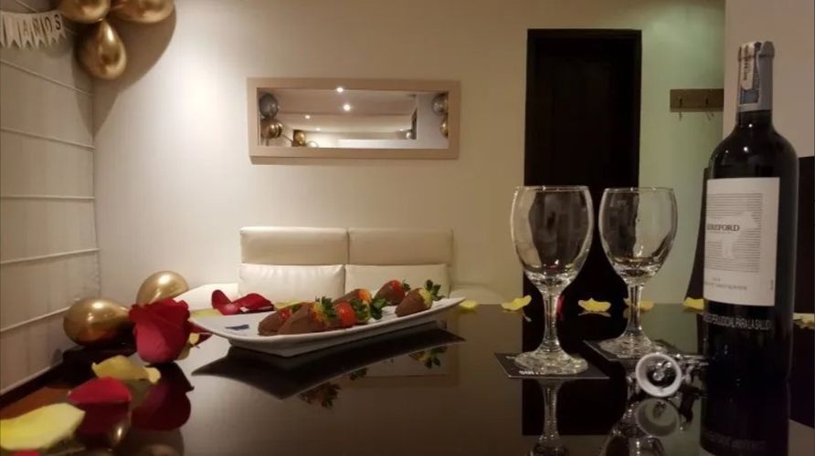 Apartamento de 20 alcobas en venta en Cedritos, Bogotá, 1835 m² · foto 7 de 17