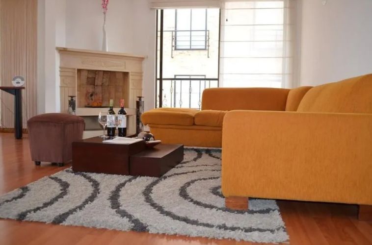 Apartamento de 20 alcobas en venta en Cedritos, Bogotá, 1835 m² · foto 10 de 17