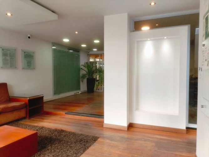 Casa de 8 alcobas en venta en San Nicolas, Bogotá, 525 m² · foto 7 de 24