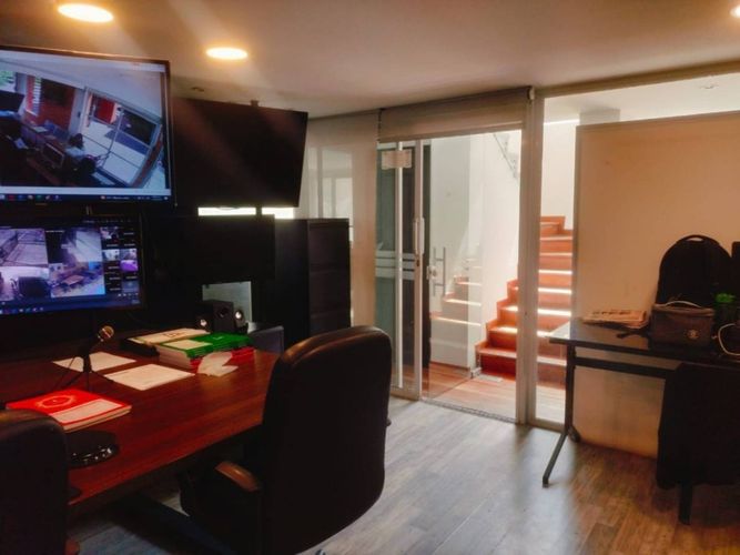 Casa de 8 alcobas en venta en San Nicolas, Bogotá, 525 m² · foto 22 de 24