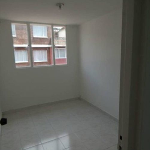 Apartamento de 5 alcobas en venta en Villas De Granada, Bogotá, 100 m² · foto 11 de 14