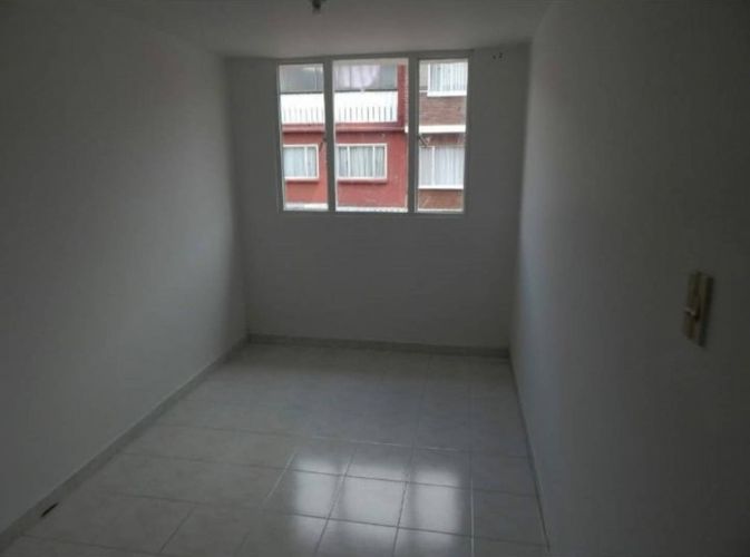Apartamento de 5 alcobas en venta en Villas De Granada, Bogotá, 100 m² · foto 12 de 14