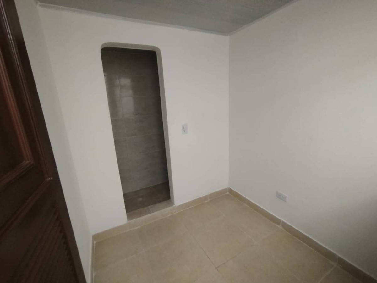 Casa en venta en Alamos, Bogotá · foto 8 de 17