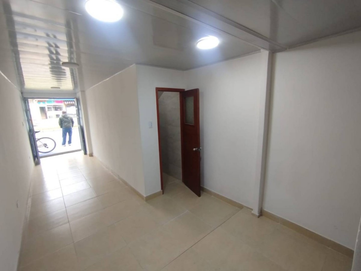 Casa en venta en Alamos, Bogotá · foto 12 de 17