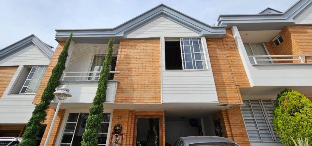 Apartamento de 3 alcobas en venta en Cañaveral, Floridablanca, 155 m² · foto 2 de 10