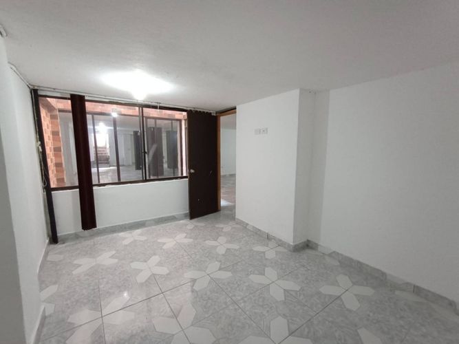 Bodega en venta en Calasanz, Medellín, 180 m² · foto 13 de 20
