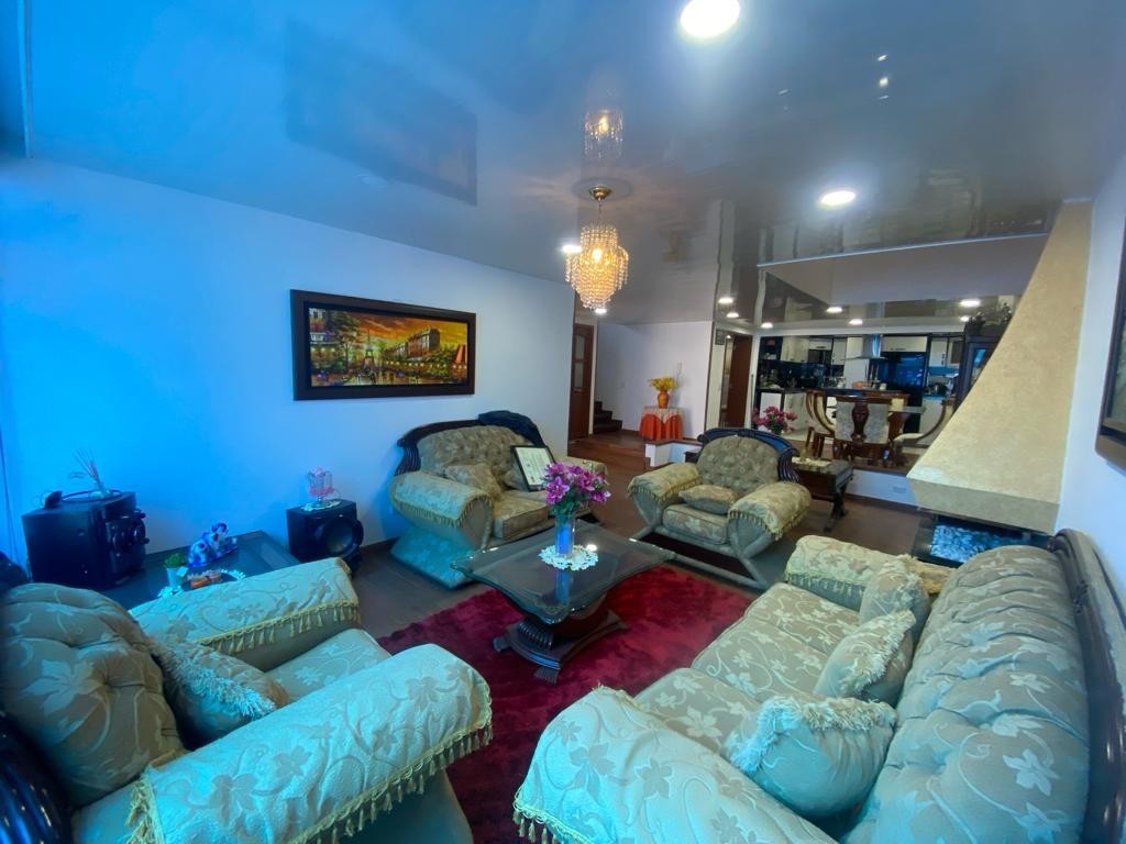 Casa en venta en Modelia, Bogotá · foto 8 de 24