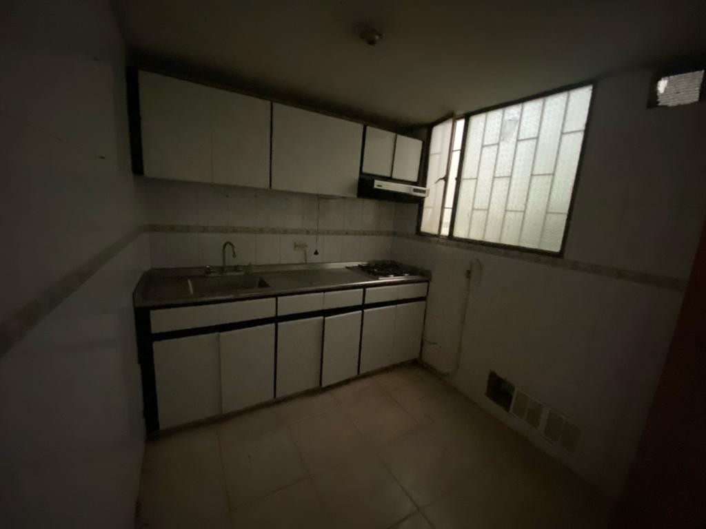 Casa en venta en Centro Comercial Titán Plaza, Bogotá · foto 8 de 24