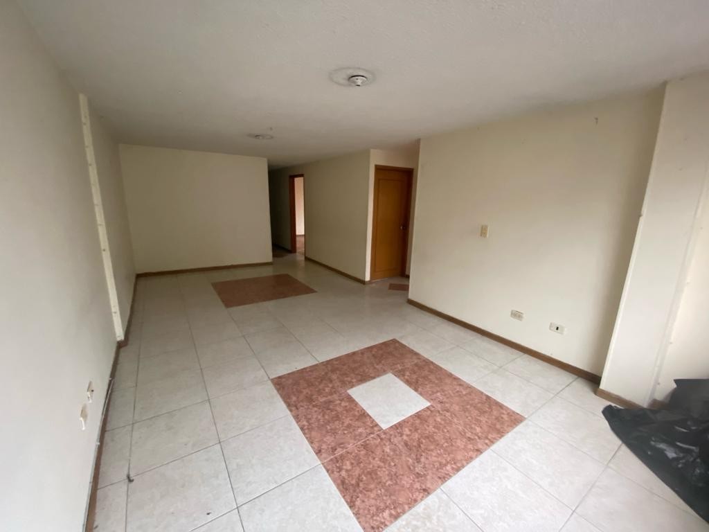 Casa en venta en Centro Comercial Titán Plaza, Bogotá · foto 10 de 24