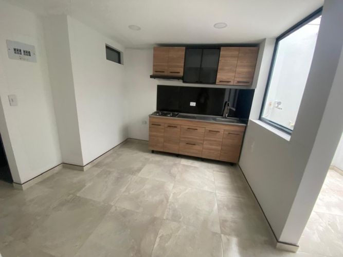 Casa de 7 alcobas en venta en Alameda, Bogotá, 210 m² · foto 7 de 24