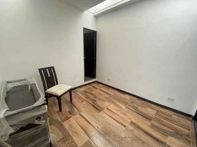Casa de 7 alcobas en venta en Alameda, Bogotá, 210 m² · foto 20 de 24