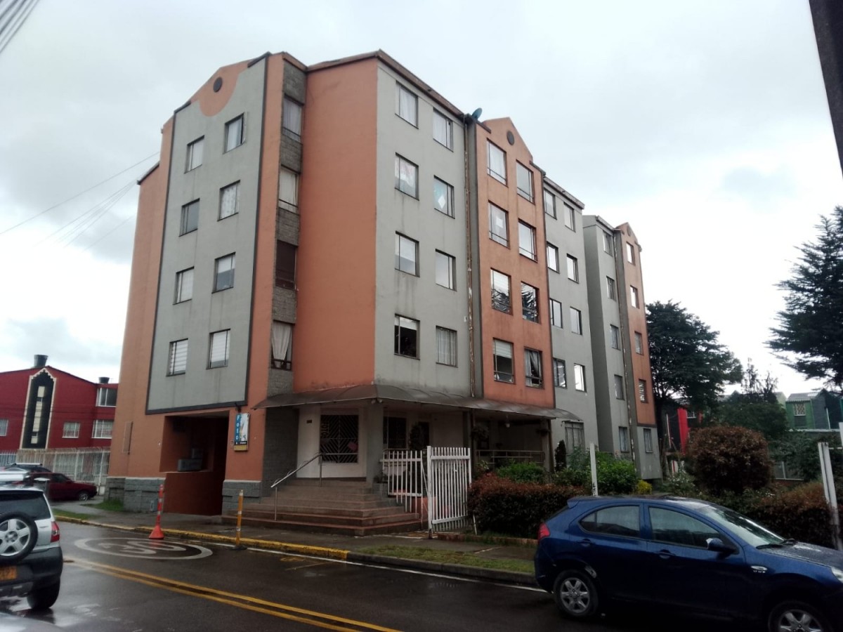 Apartamento en venta en Villas De Granada, Bogotá · foto 3 de 24