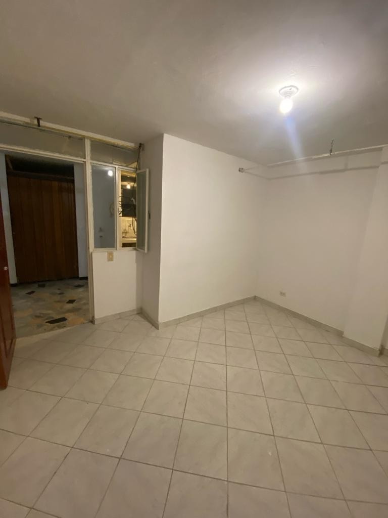 Casa en venta en Villas De Granada, Bogotá · foto 4 de 18